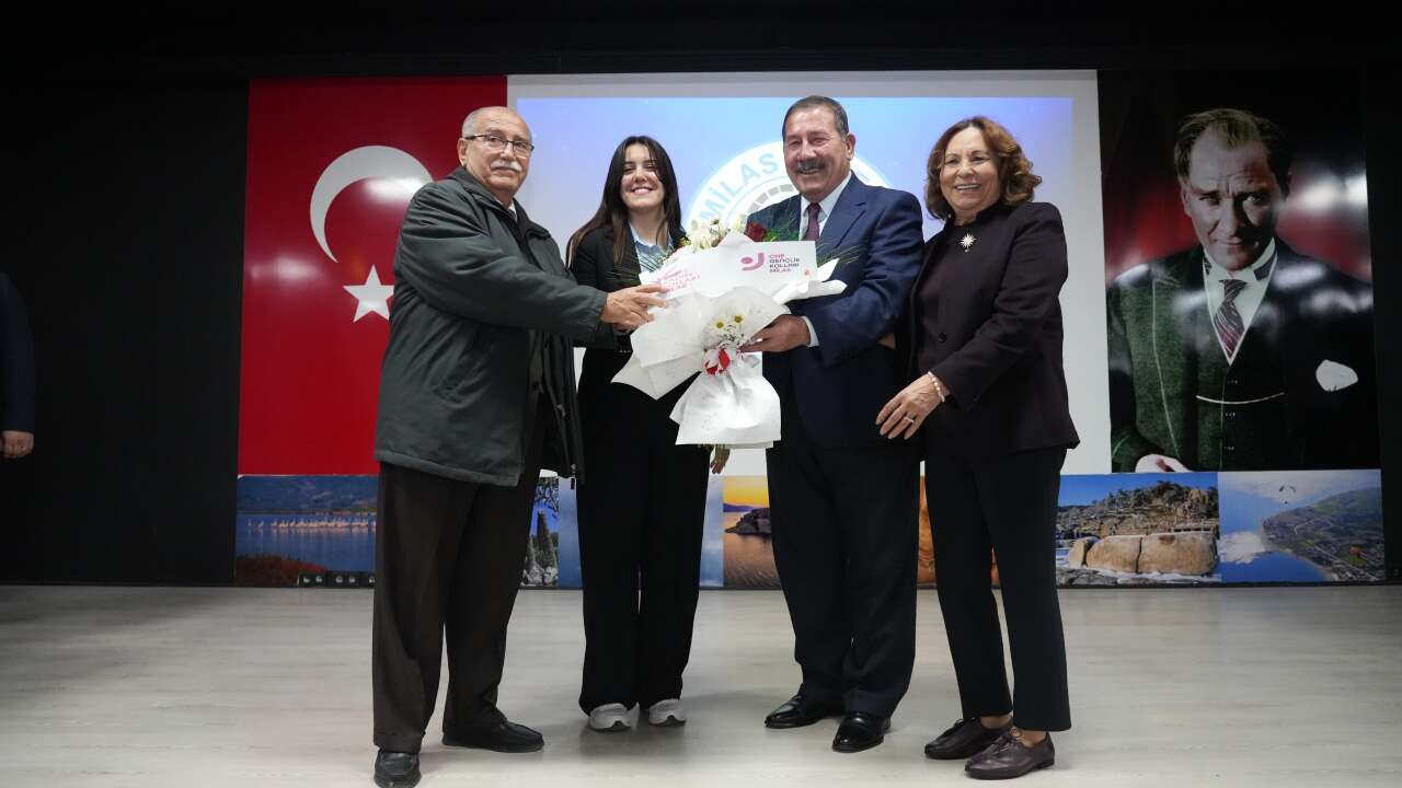 Başkan Topuz Değerlendirme Toplantısında Vatandaşlarla Bir Araya Geldi 7